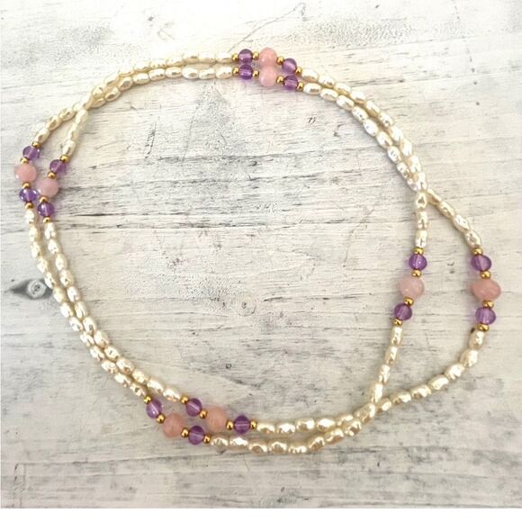 Faux freshwater pearl pink and purple necklace - Picture 2 of 9